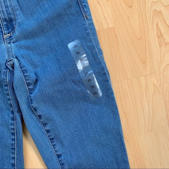 New Blue Gap Skinny Jeans Size 25 - Picture 4 of 8